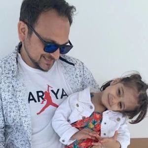 Meet your Posher, Abid